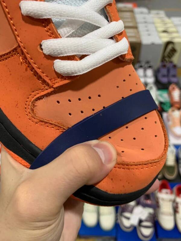Nike Dunk SB Low "Orange Lobster" - Image 2